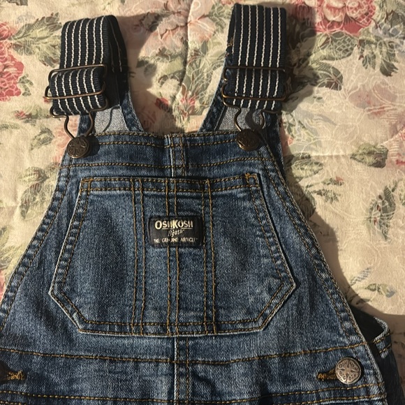 Oshkosh toddler Boy Overall - Picture 3 of 6